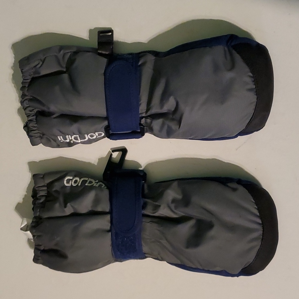 Gordini infant O/S gray fleece lined long thumbless mittens